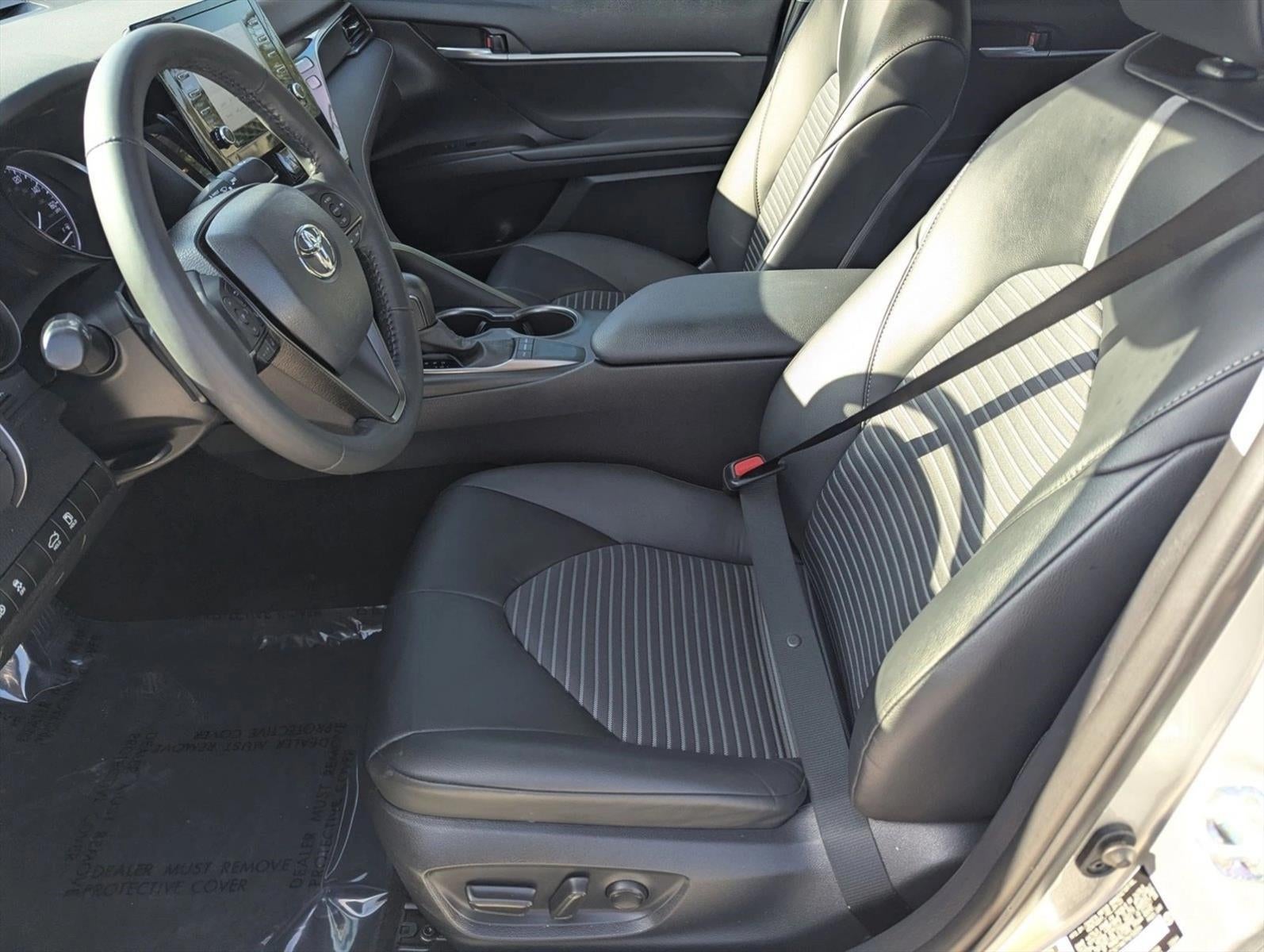 2023 Toyota Camry SE Auto (SE)