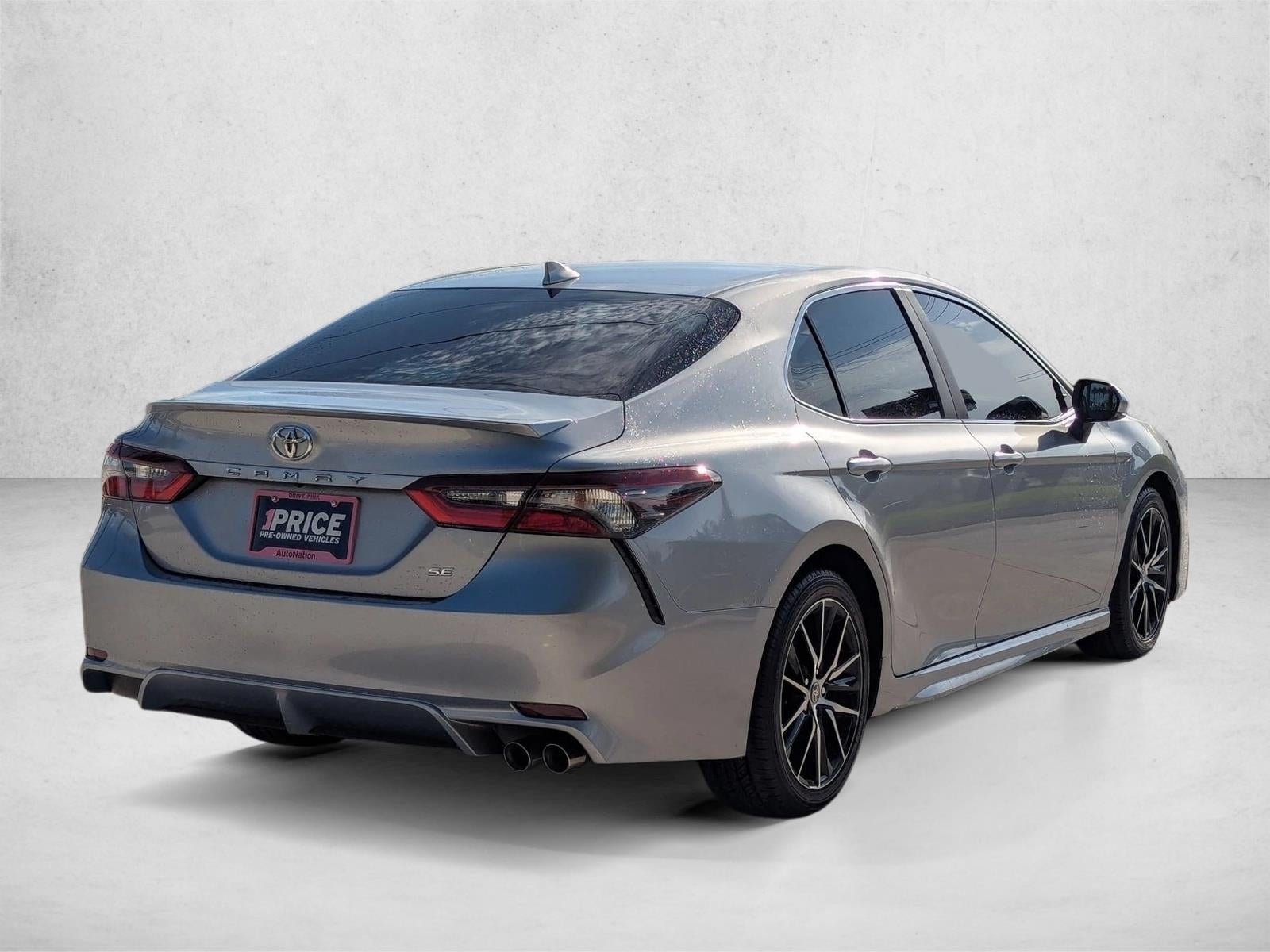 2023 Toyota Camry SE Auto (SE)