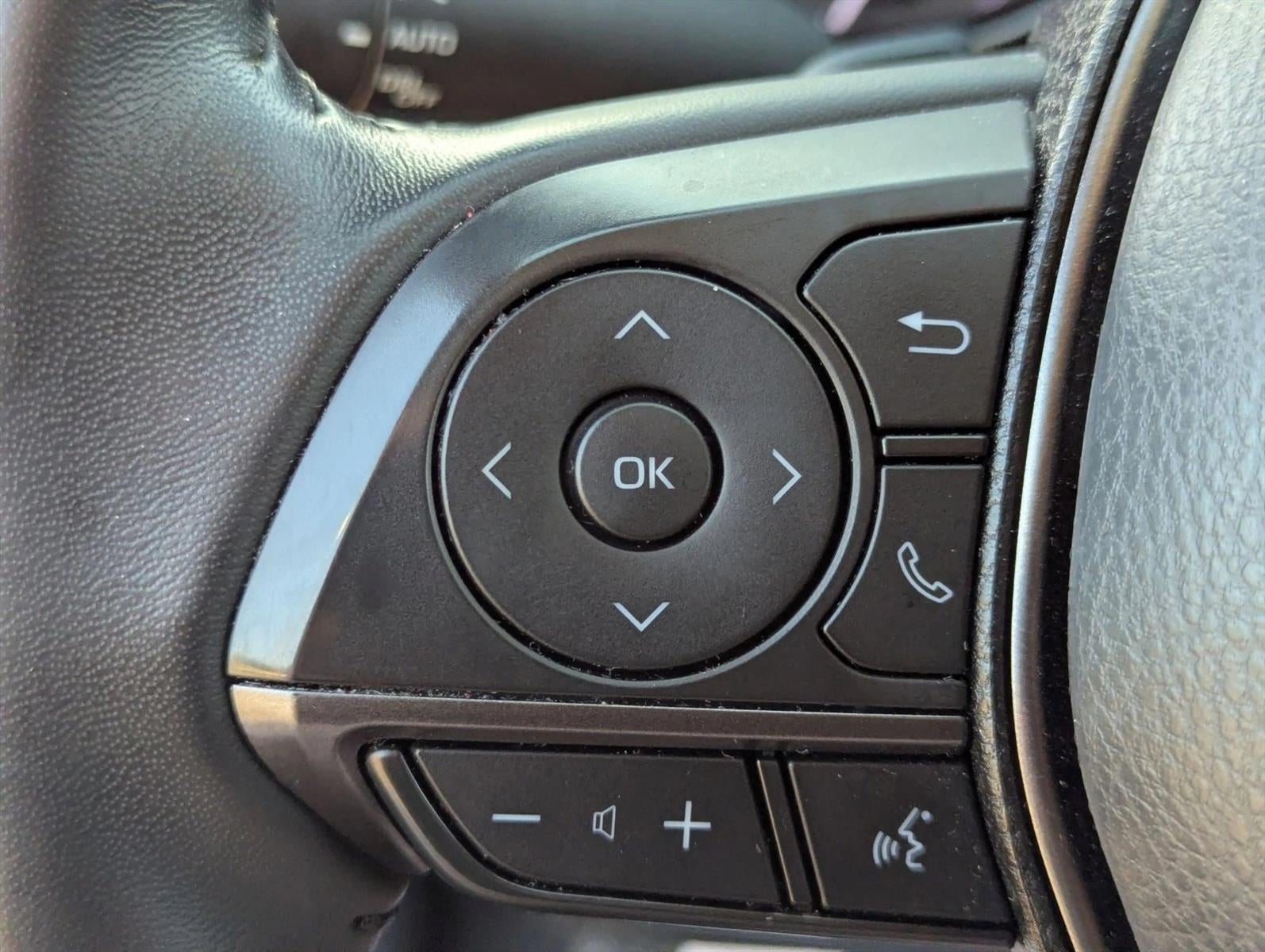 2024 Toyota Camry SE Auto (SE)