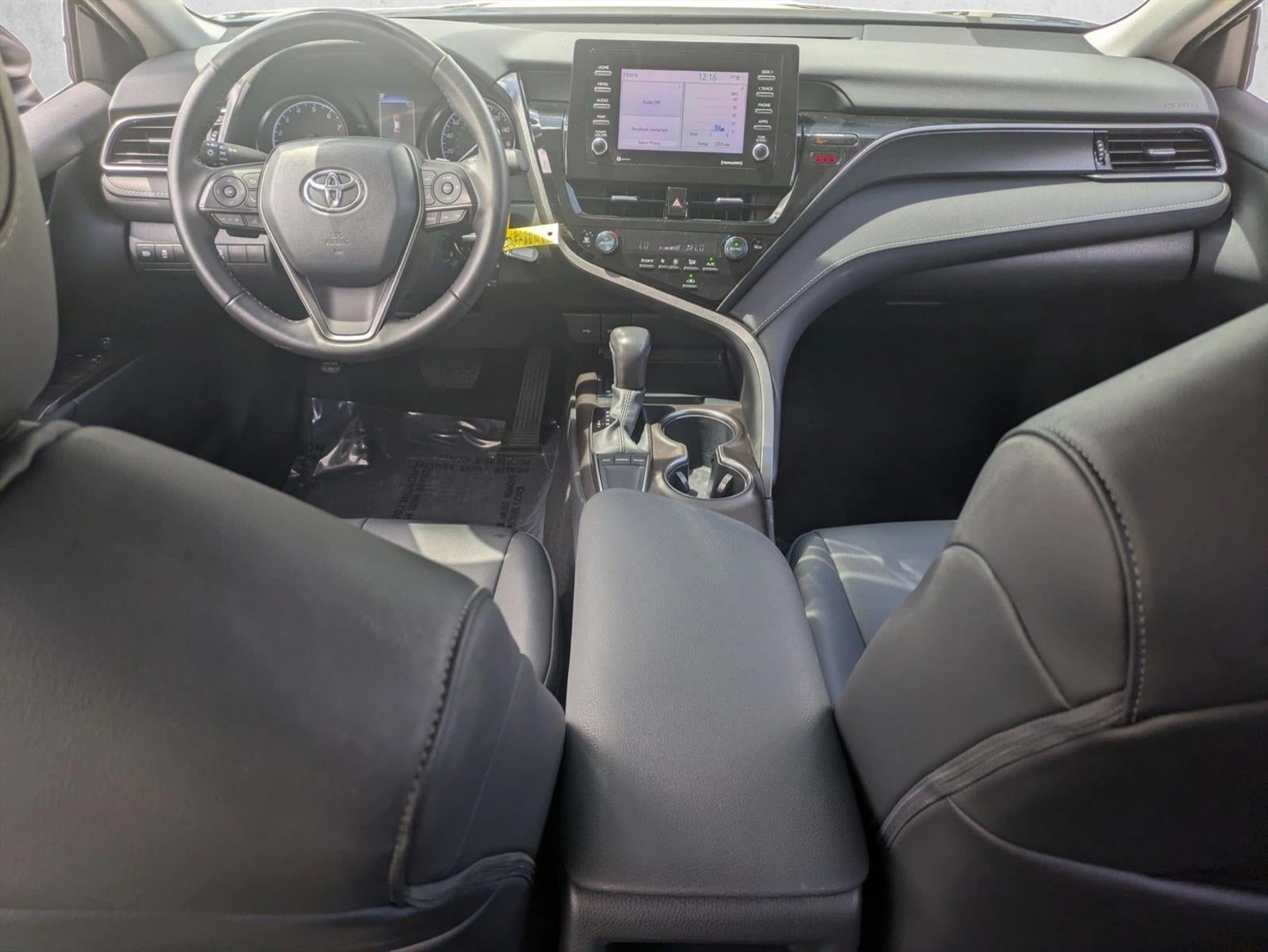 2024 Toyota Camry SE Auto (SE)