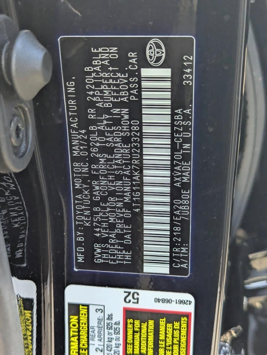 2024 Toyota Camry SE Auto (SE)