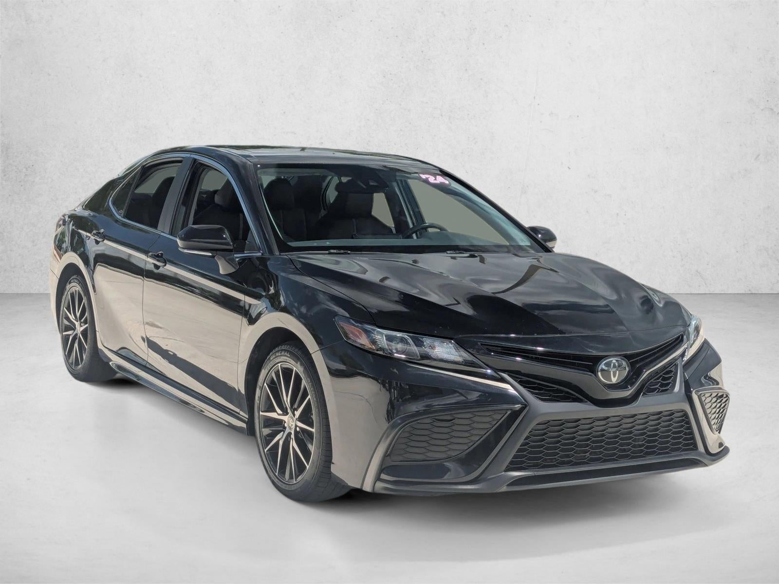 2024 Toyota Camry SE Auto (SE)