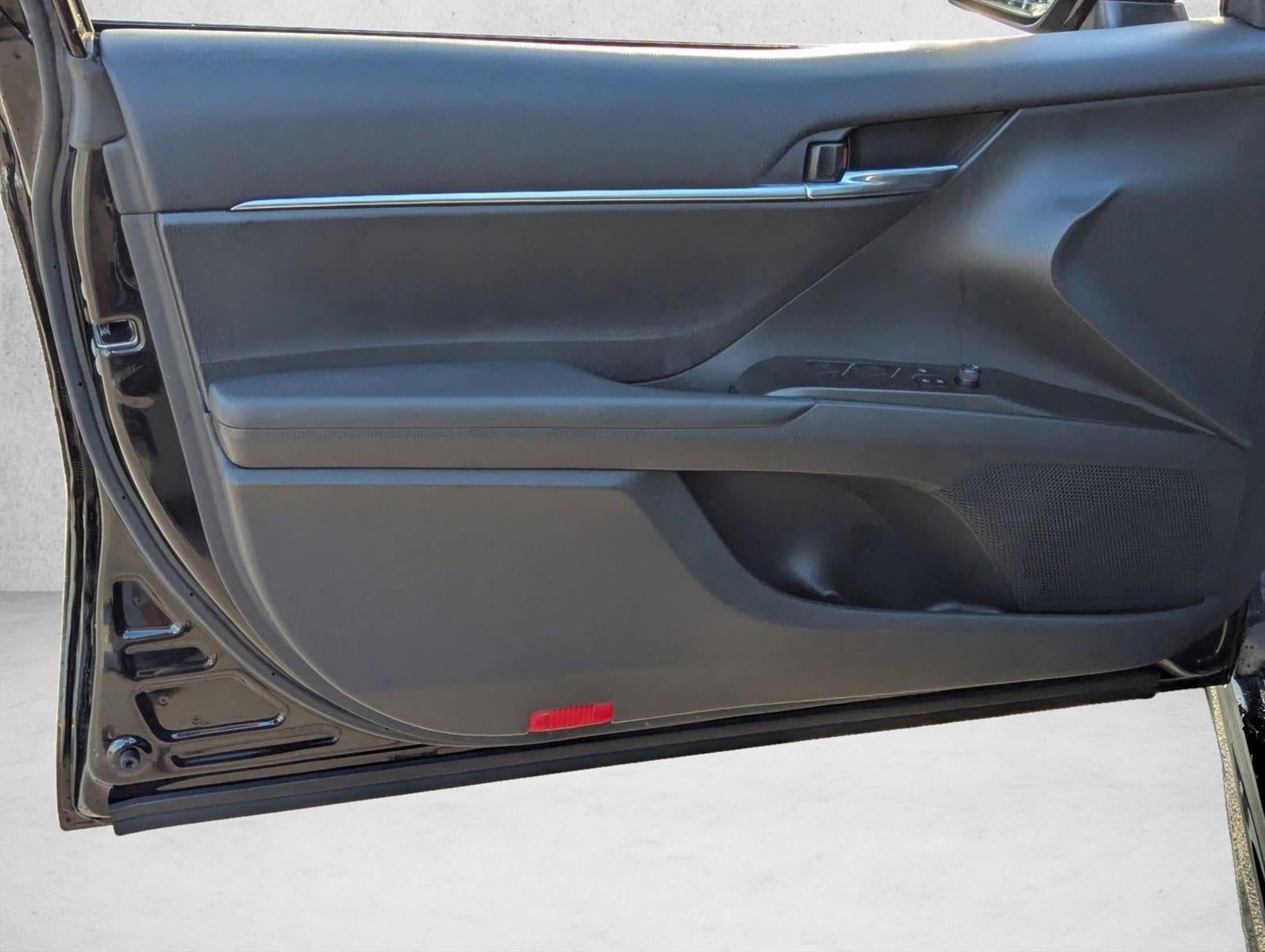 2024 Toyota Camry SE Auto (SE)