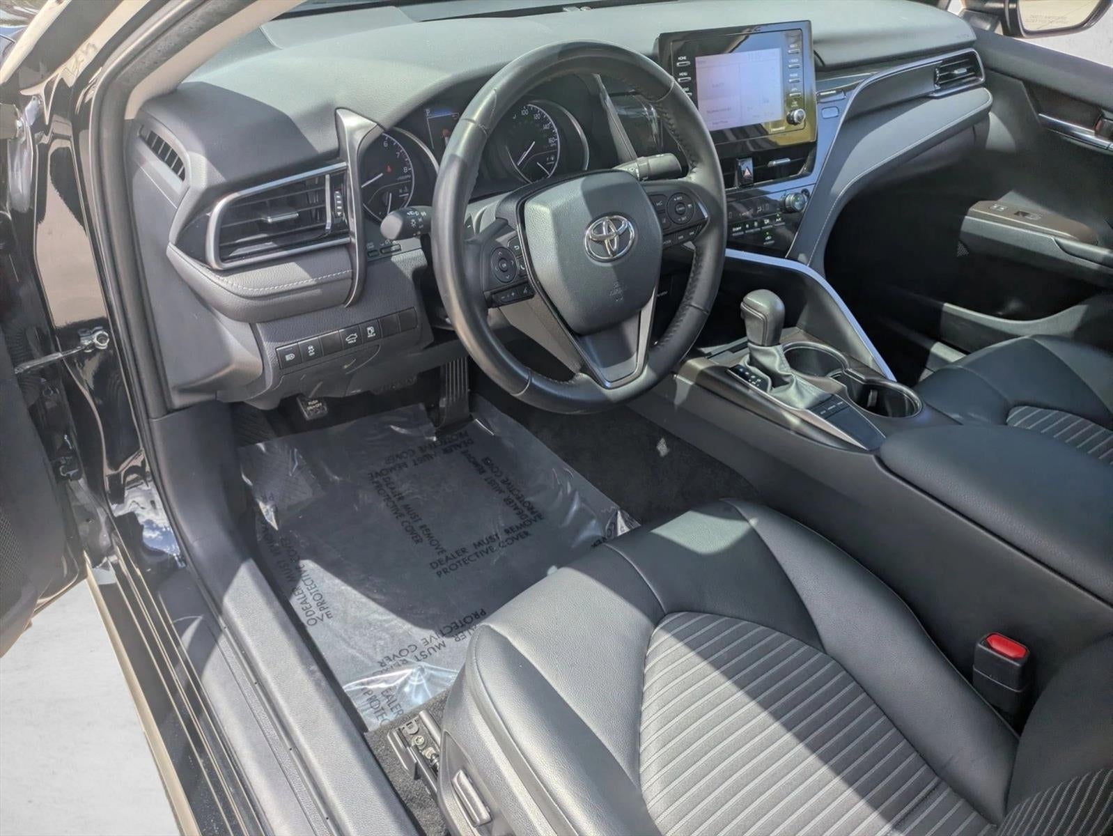 2024 Toyota Camry SE Auto (SE)