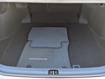 2023 Toyota Camry SE Auto (SE)