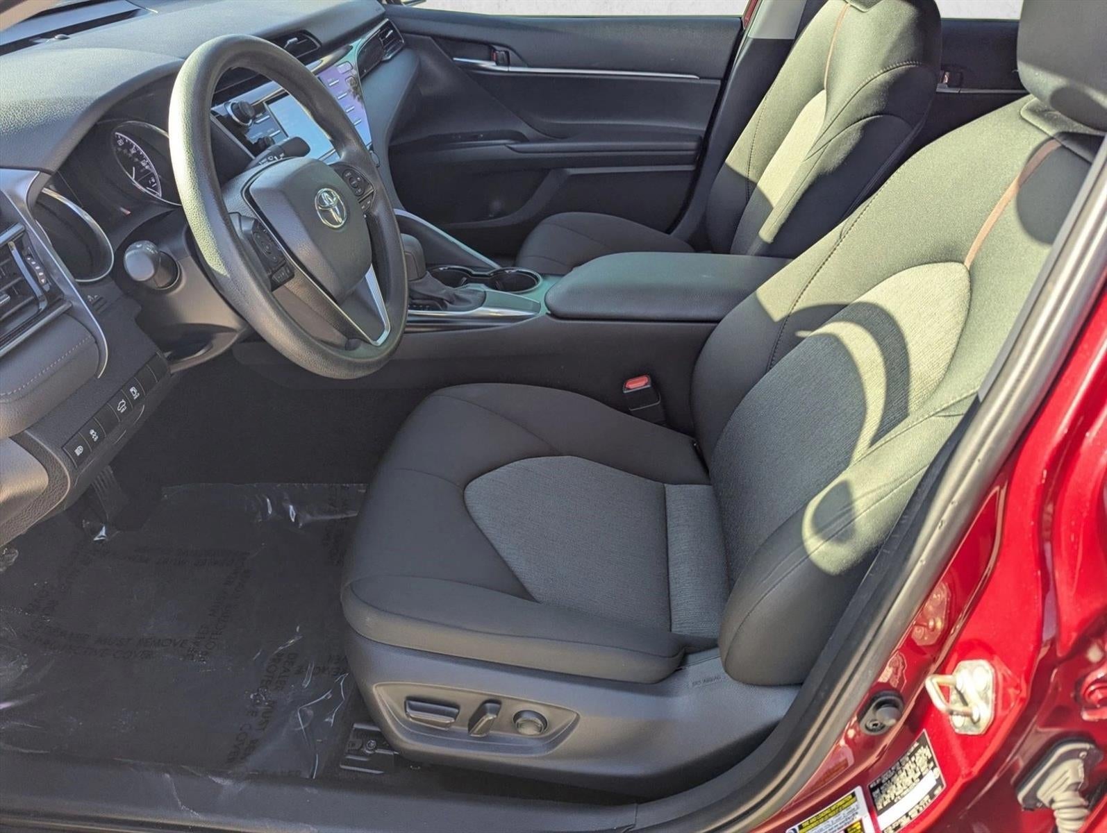 2020 Toyota Camry LE Auto (SE)