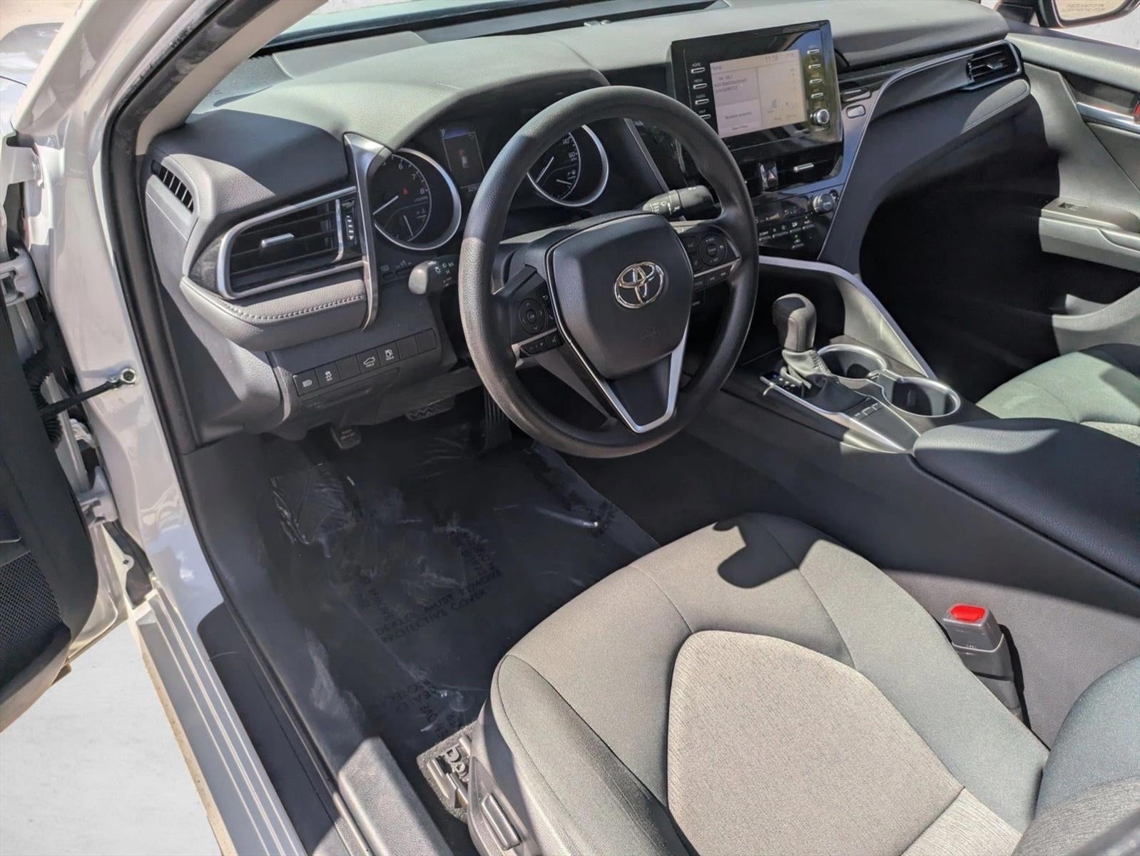 2023 Toyota Camry LE Auto (SE)