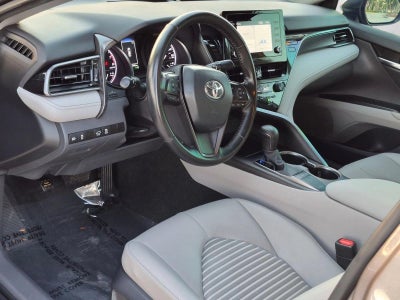 2024 Toyota Camry SE Auto (SE)
