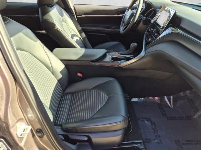 2023 Toyota Camry SE Auto (SE)