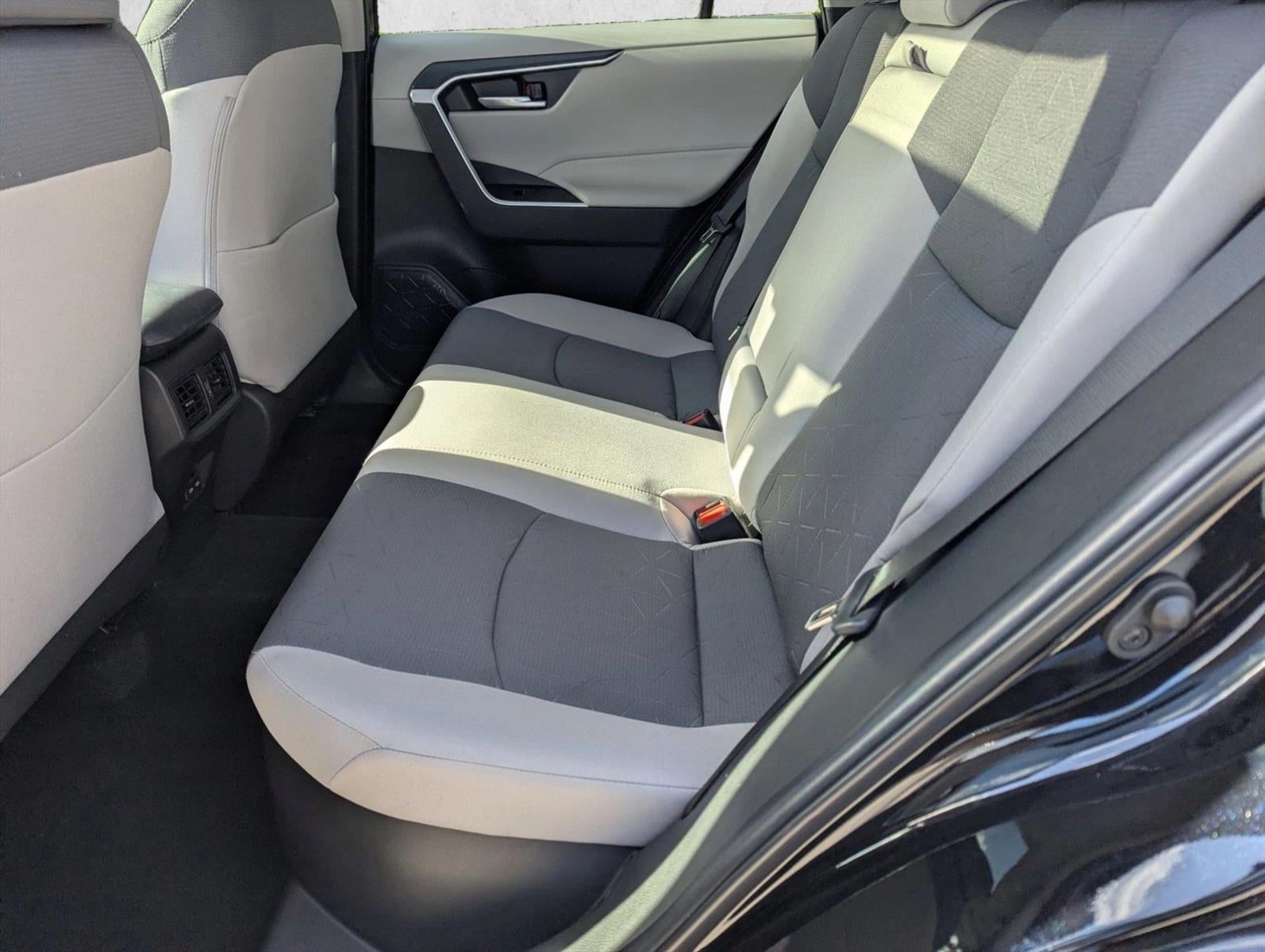 2023 Toyota RAV4 Hybrid XLE AWD (Natl)
