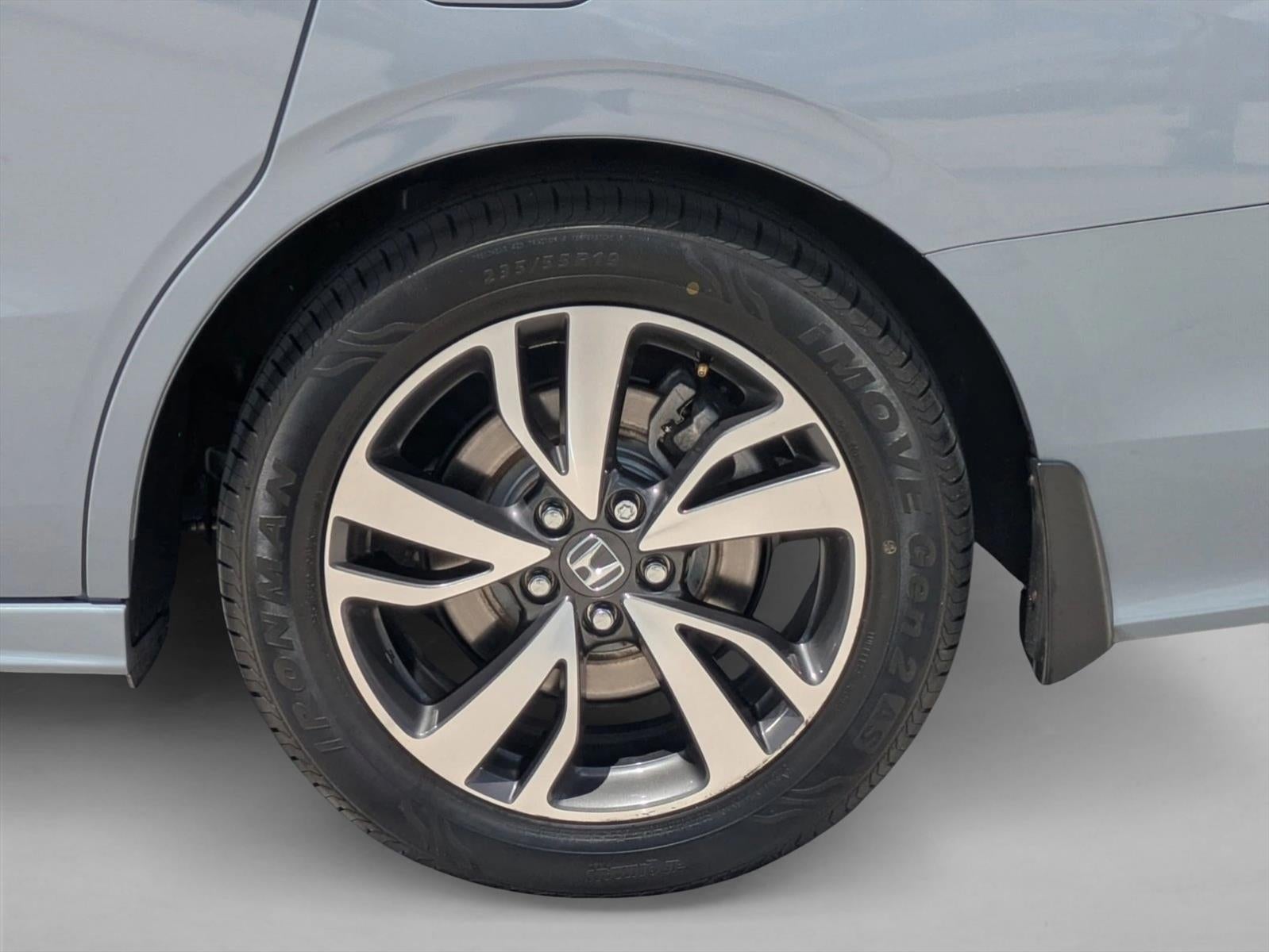 2023 Honda Odyssey Touring Auto