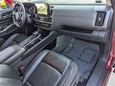 2024 Nissan Pathfinder SL 2WD