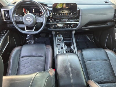 2022 Nissan Pathfinder Platinum 2WD