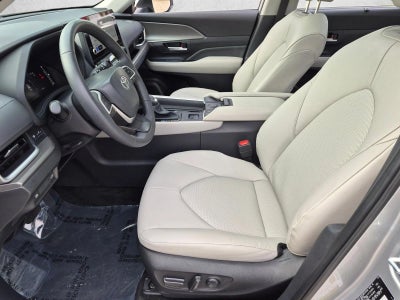 2025 Toyota Grand Highlander XLE FWD (Natl)