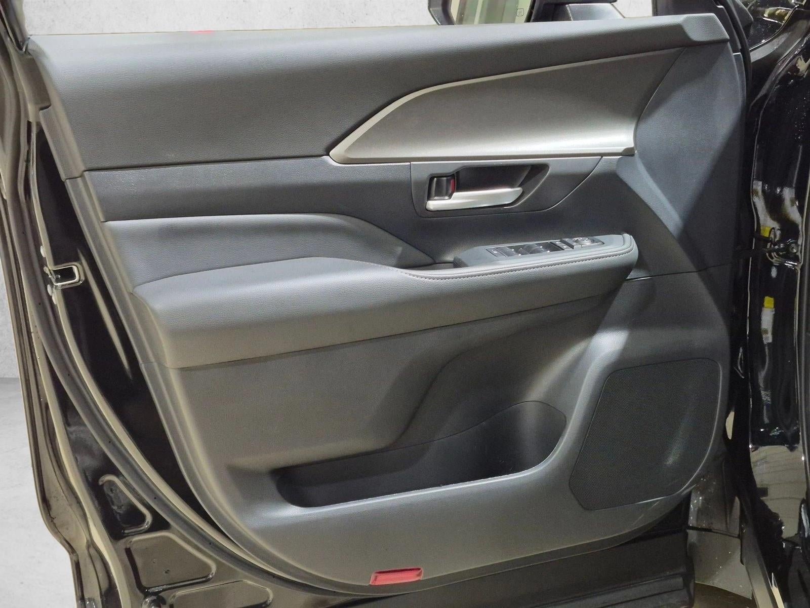 2026 Toyota Grand Highlander Hybrid XLE FWD (Natl)