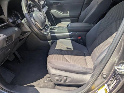 2023 Toyota Highlander Hybrid LE AWD (Natl)