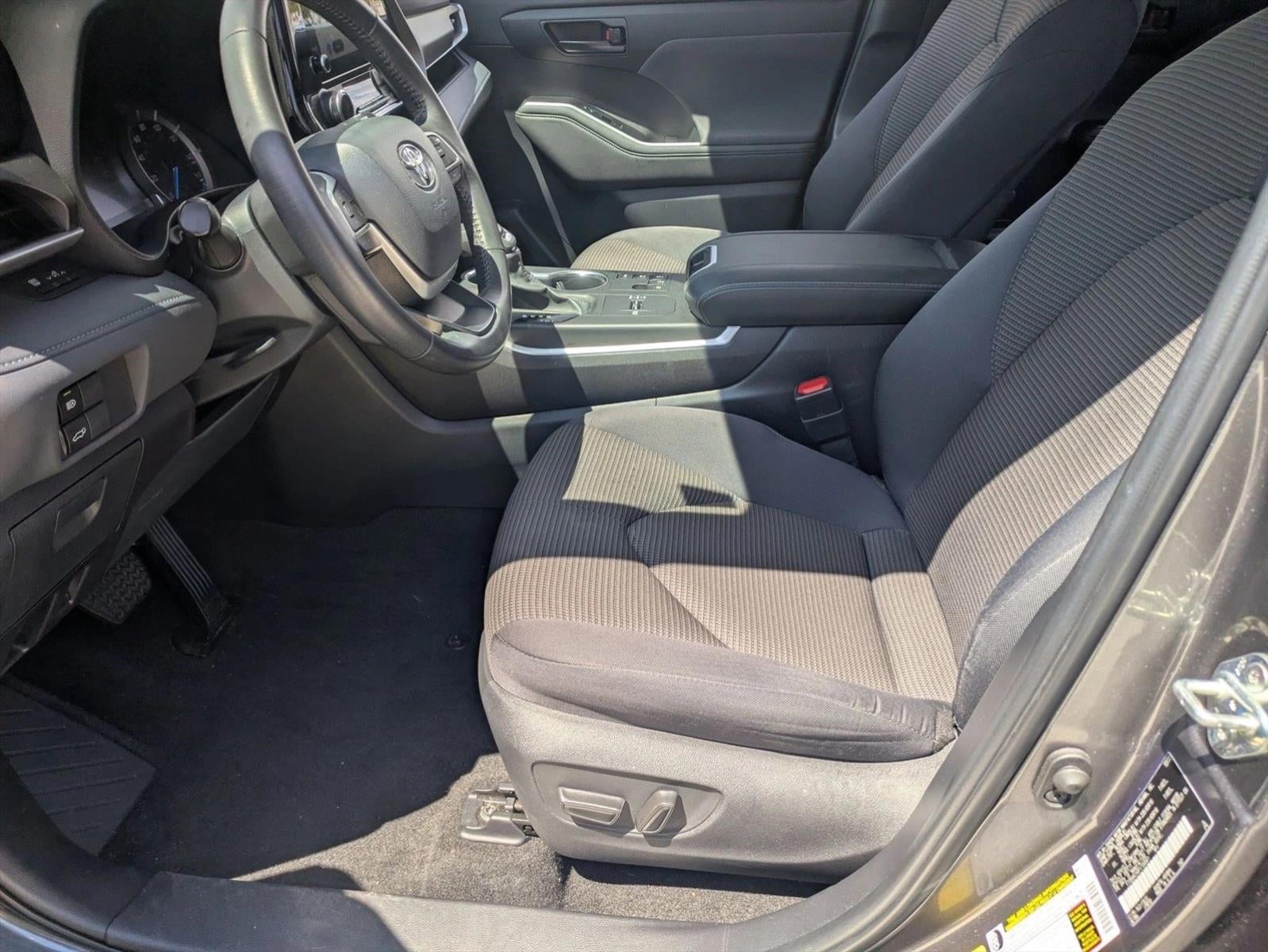 2023 Toyota Highlander Hybrid LE AWD (Natl)