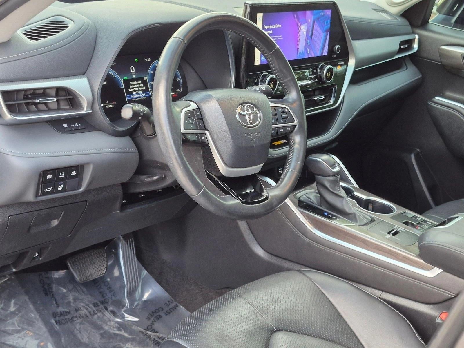 2024 Toyota Highlander Hybrid Platinum FWD (Natl)