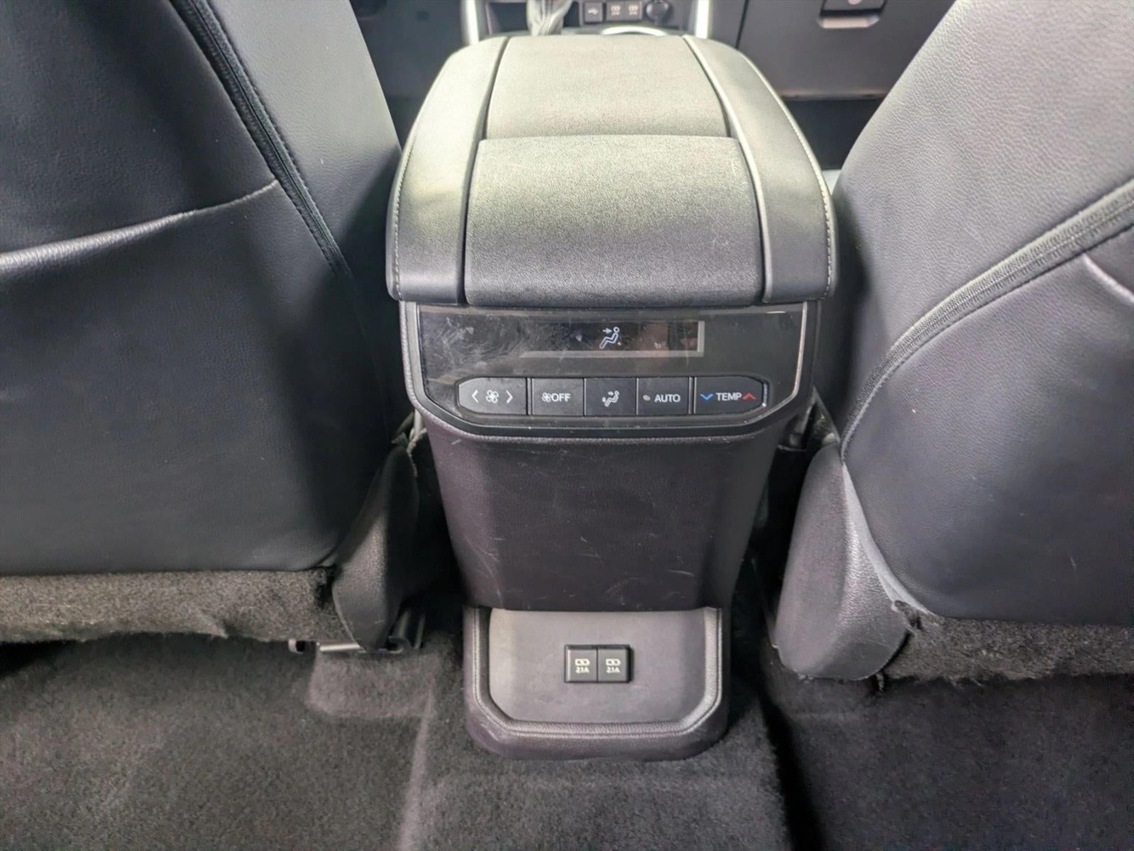 2021 Toyota Highlander Hybrid XLE FWD (Natl)