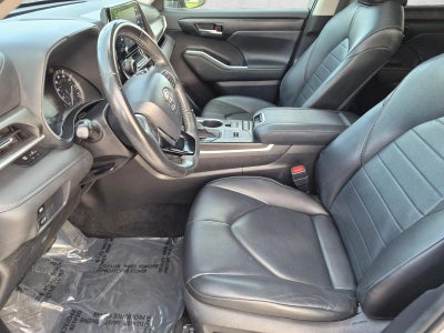 2020 Toyota Highlander XLE FWD (Natl)