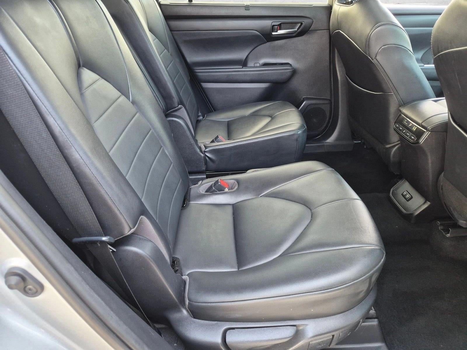 2020 Toyota Highlander XLE FWD (Natl)