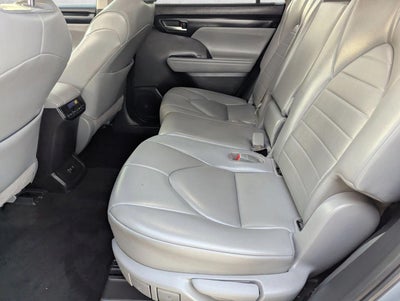 2021 Toyota Highlander XLE FWD (Natl)