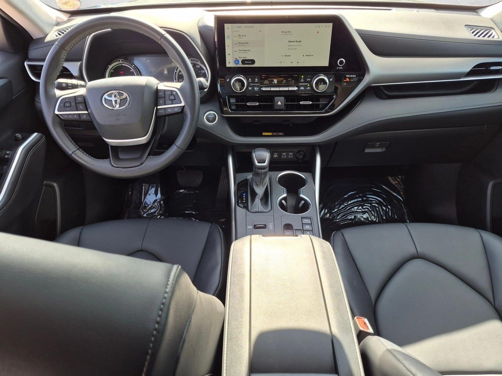 2026 Toyota Highlander Hybrid XLE AWD (Natl)