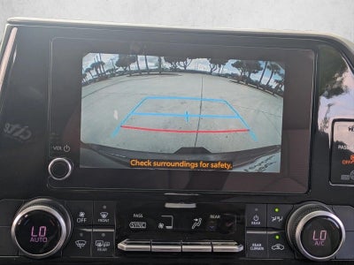 2024 Toyota Highlander LE FWD (Natl)