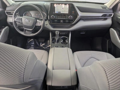 2024 Toyota Highlander LE FWD (Natl)