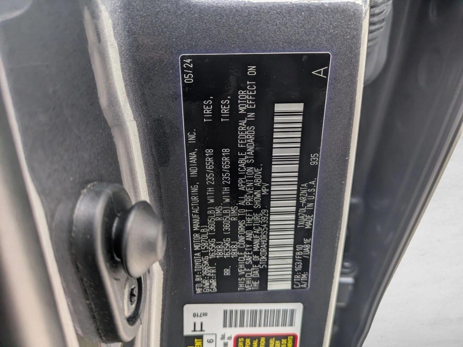 2024 Toyota Highlander LE FWD (Natl)