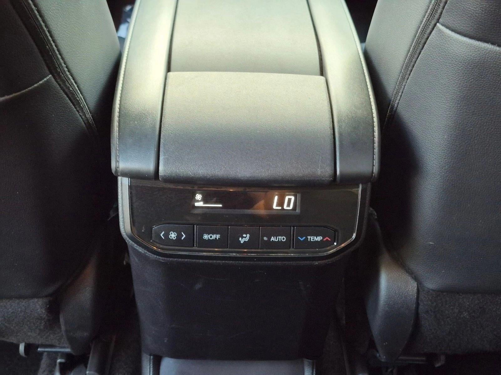 2024 Toyota Highlander XLE FWD (Natl)