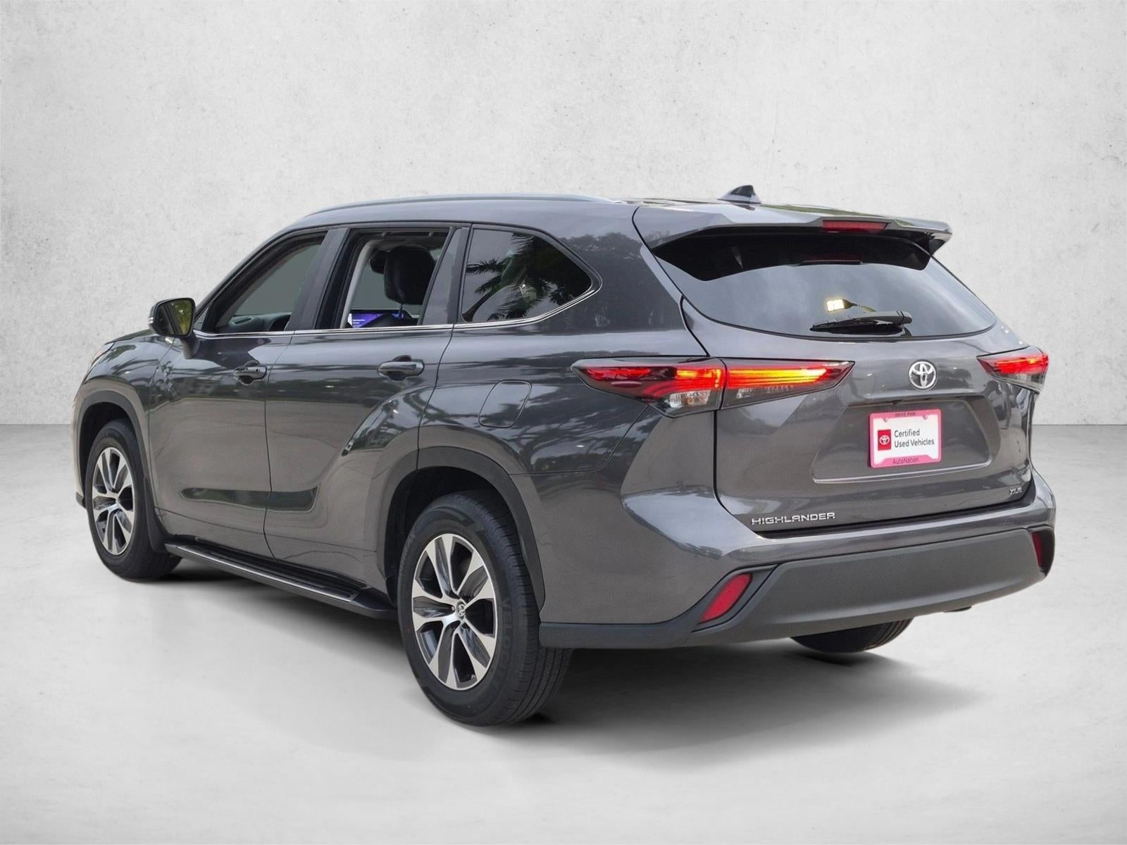 2024 Toyota Highlander XLE FWD (Natl)