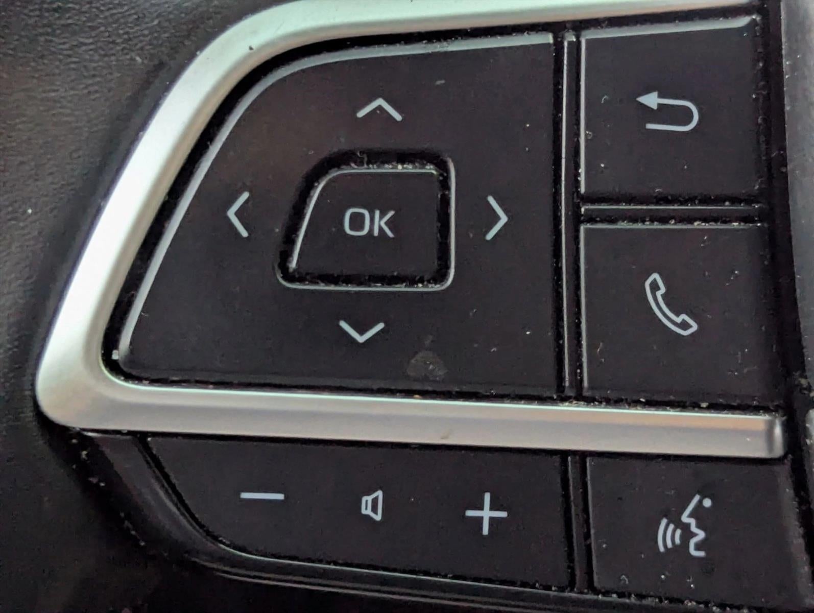 2024 Toyota Highlander XLE FWD (Natl)