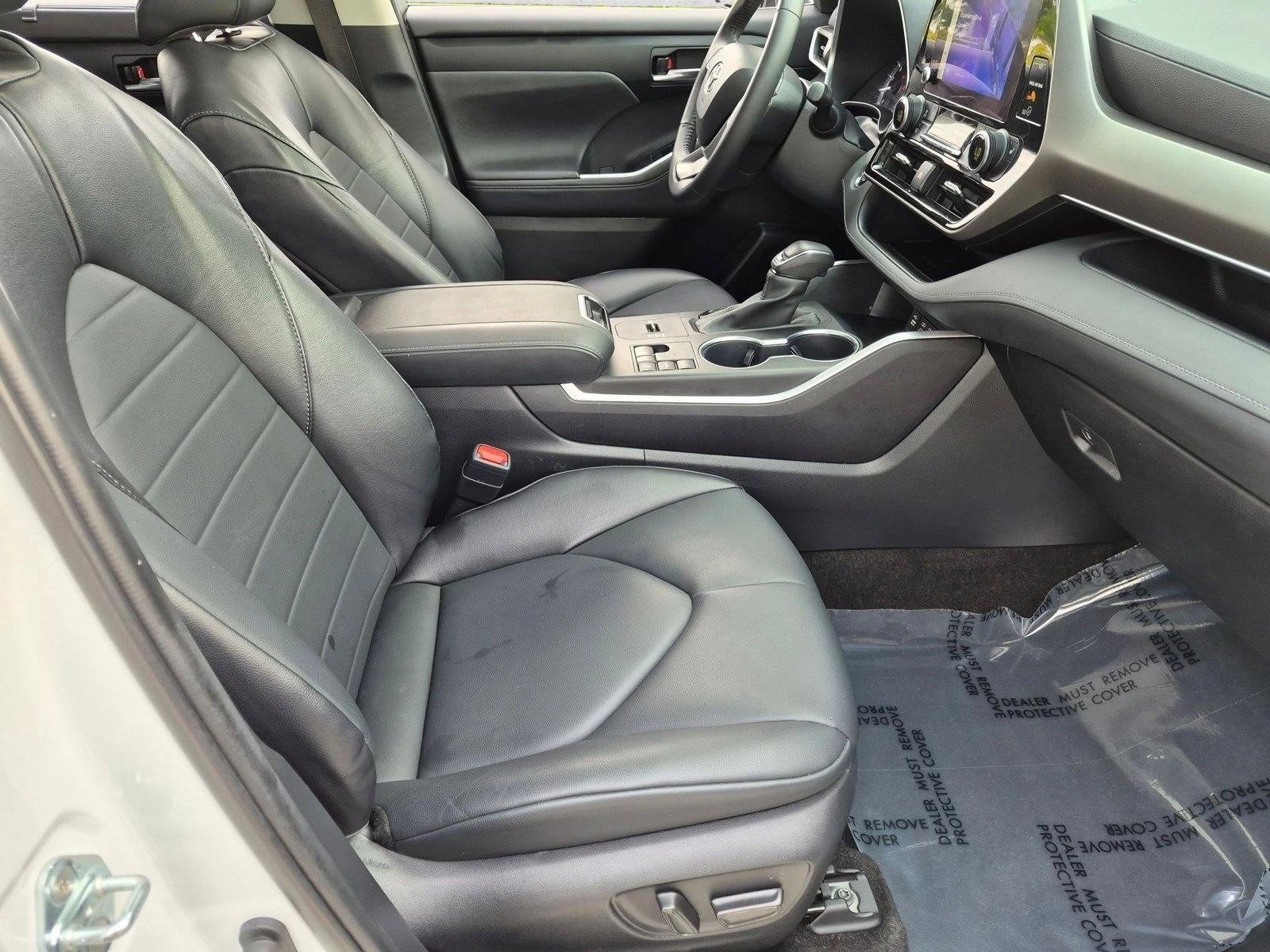 2023 Toyota Highlander XLE FWD (Natl)