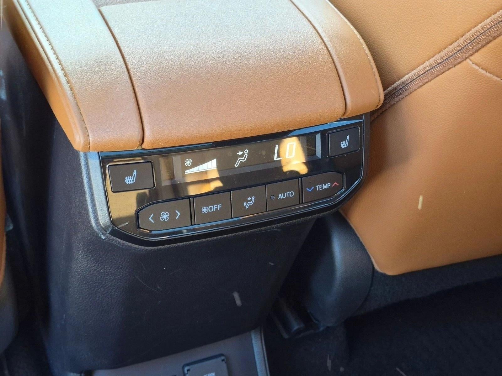 2024 Toyota Highlander Platinum FWD (Natl)