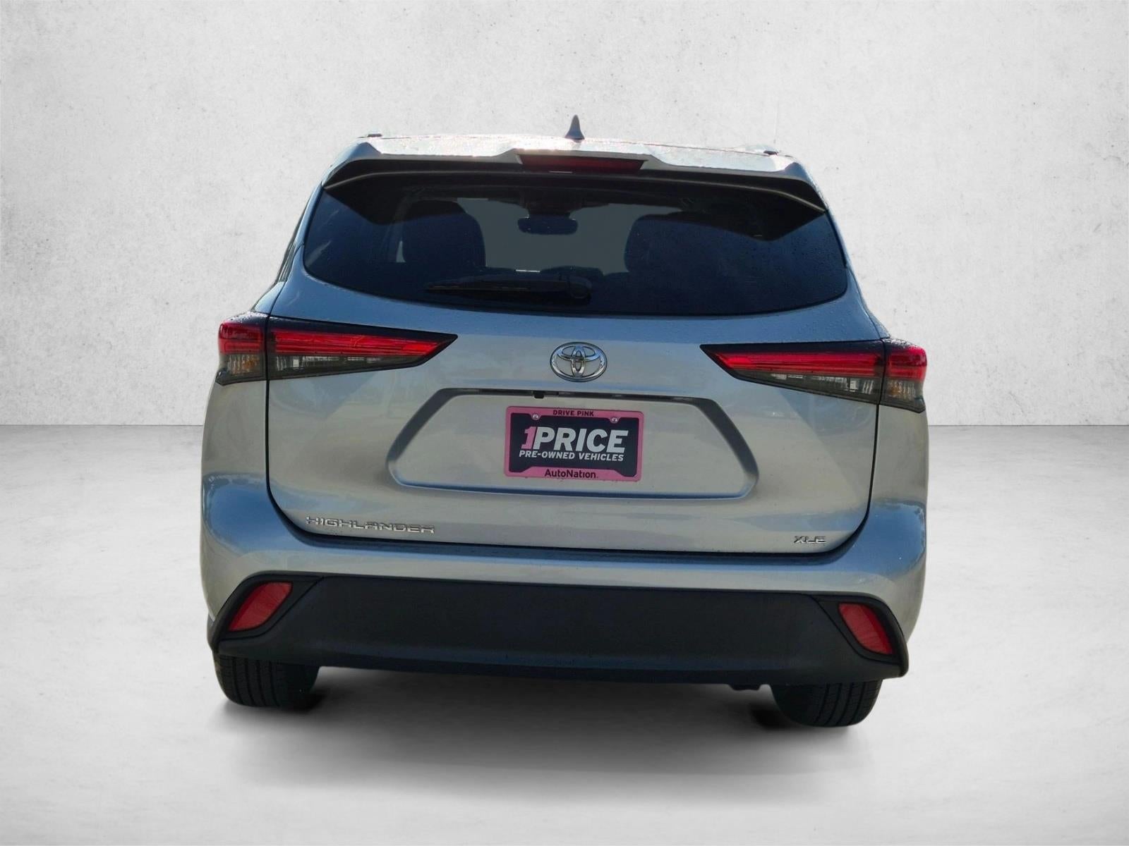 2023 Toyota Highlander XLE FWD (Natl)