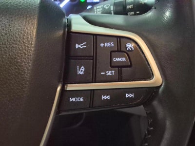 2023 Toyota Highlander XLE FWD (Natl)