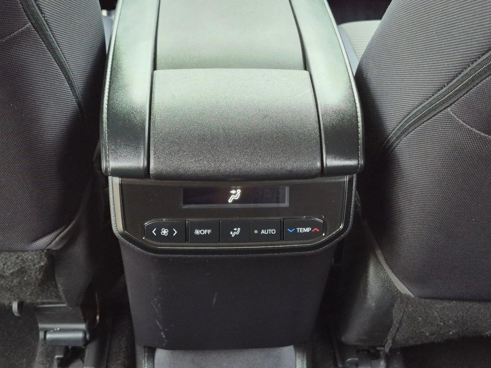2023 Toyota Highlander LE FWD (GS)