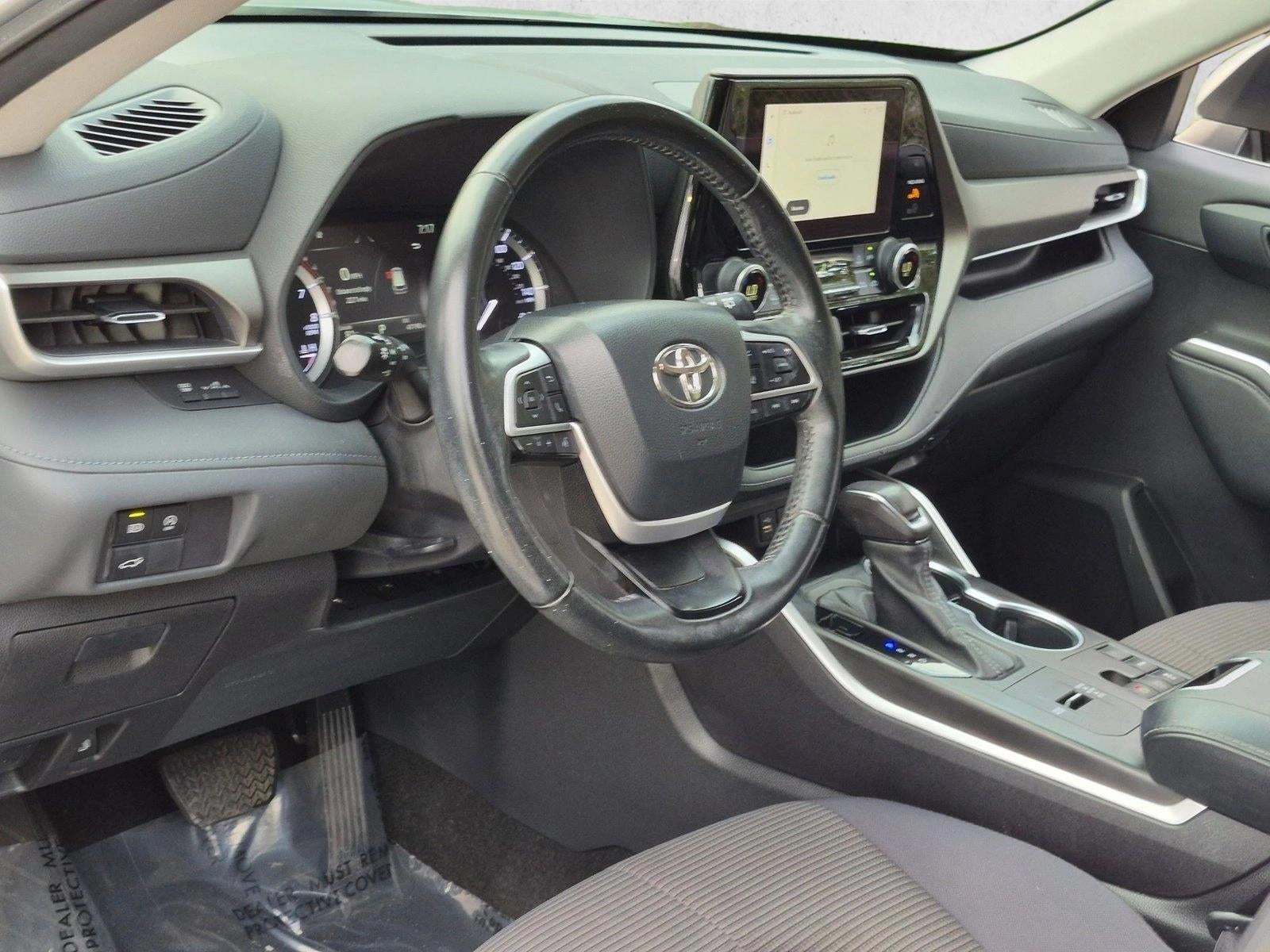 2023 Toyota Highlander LE FWD (GS)