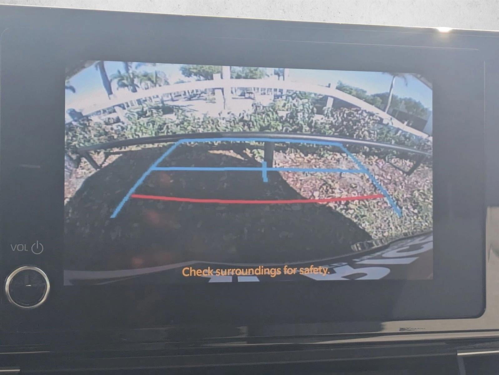 2025 Toyota Sienna LE FWD 8-Passenger (Natl)