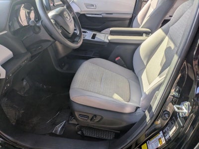 2025 Toyota Sienna LE FWD 8-Passenger (Natl)