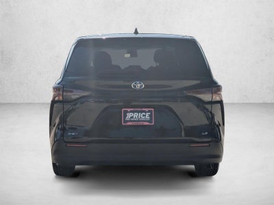 2025 Toyota Sienna LE FWD 8-Passenger (Natl)