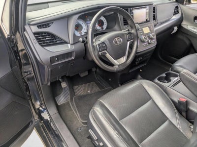 2018 Toyota Sienna SE FWD 8-Passenger (Natl)