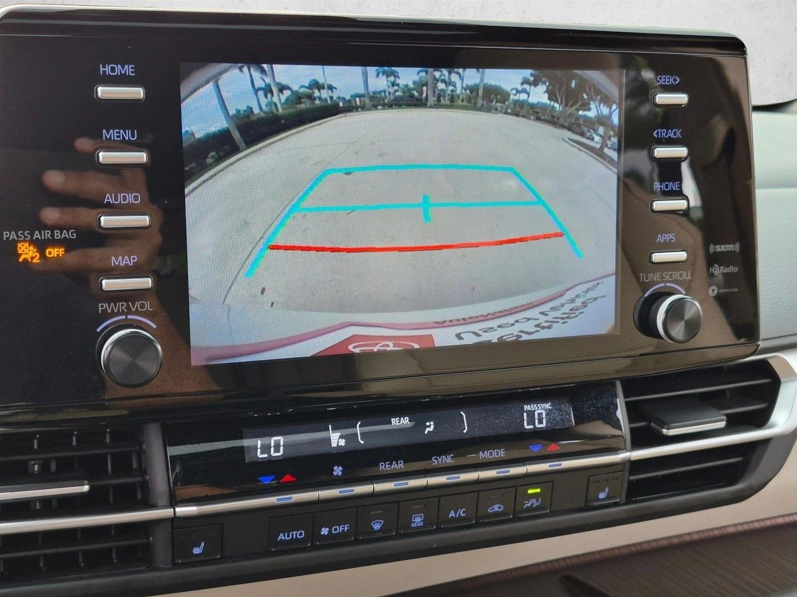 2023 Toyota Sienna XLE FWD 8-Passenger (Natl)