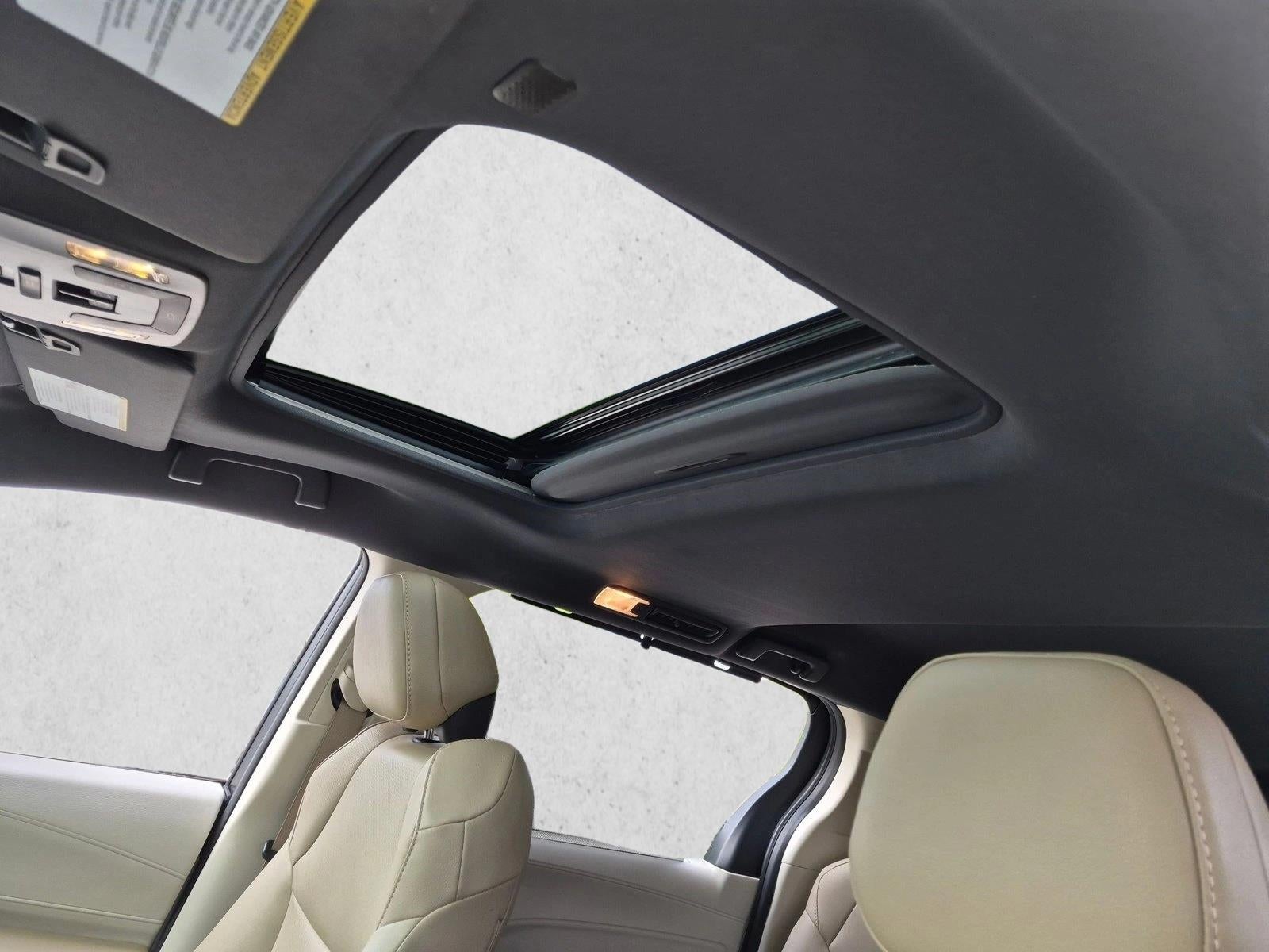 2023 Toyota Sienna XLE FWD 8-Passenger (Natl)