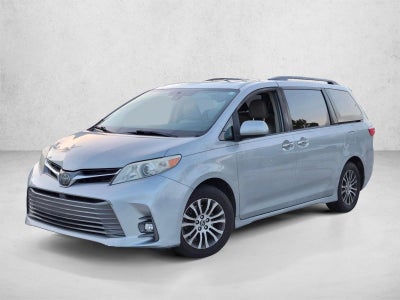2019 Toyota Sienna XLE FWD 8-Passenger (Natl)