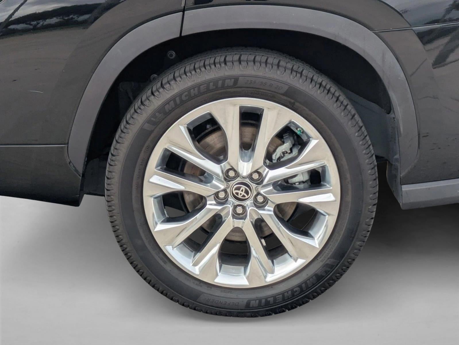 2021 Toyota Highlander Limited FWD (GS)