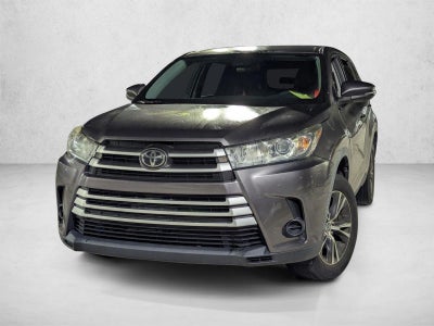 2019 Toyota Highlander LE I4 FWD (Natl)