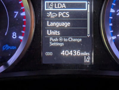 2019 Toyota Highlander LE I4 FWD (Natl)