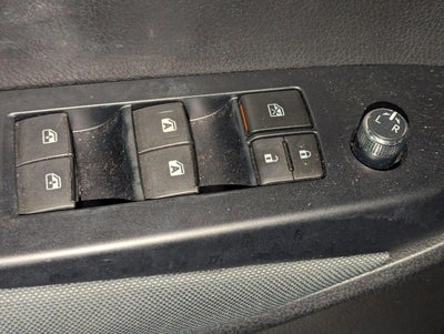 2019 Toyota Highlander LE I4 FWD (Natl)